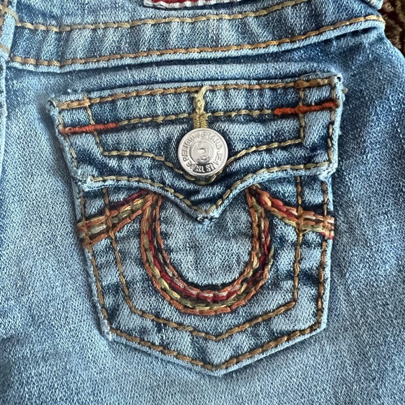 True Religion Jeans Short. - Picture 3 of 8